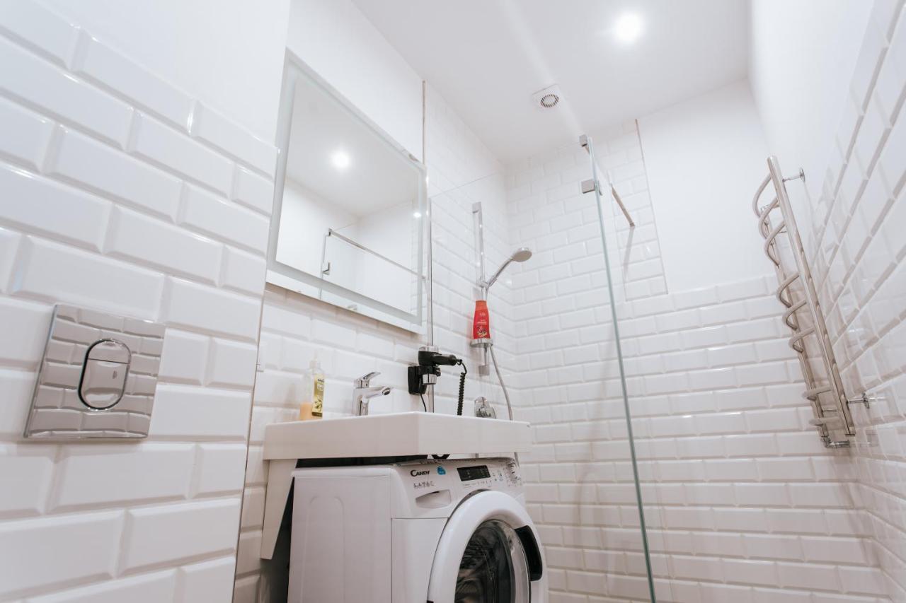 Stylish Latvian-style Near Center, Parks, Cafes & Public Transit Appartement Riga